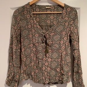 Women’s blouse